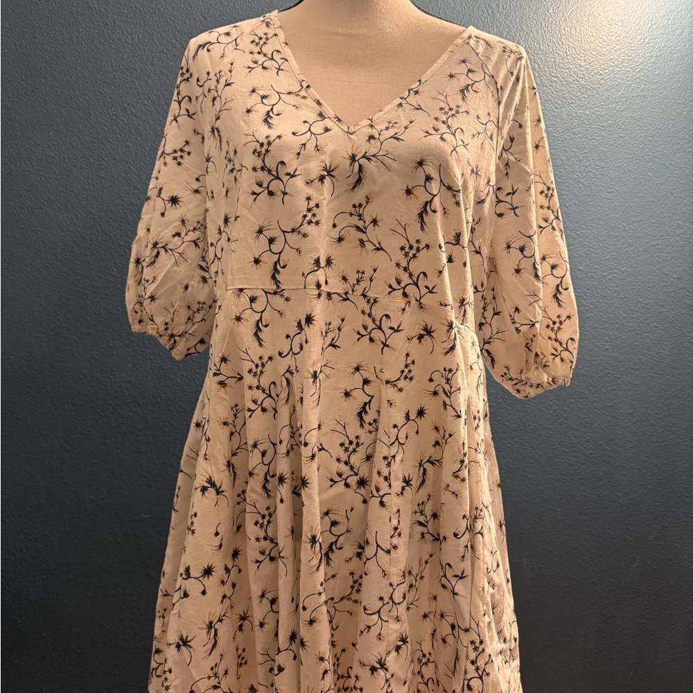 Universal Thread Beige Floral Dress